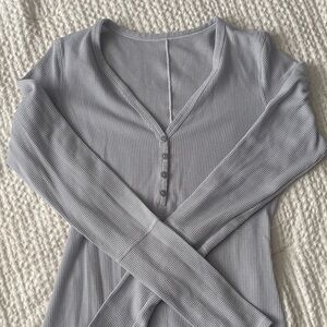 lululemon athletica Light Gray Long Sleeve Top